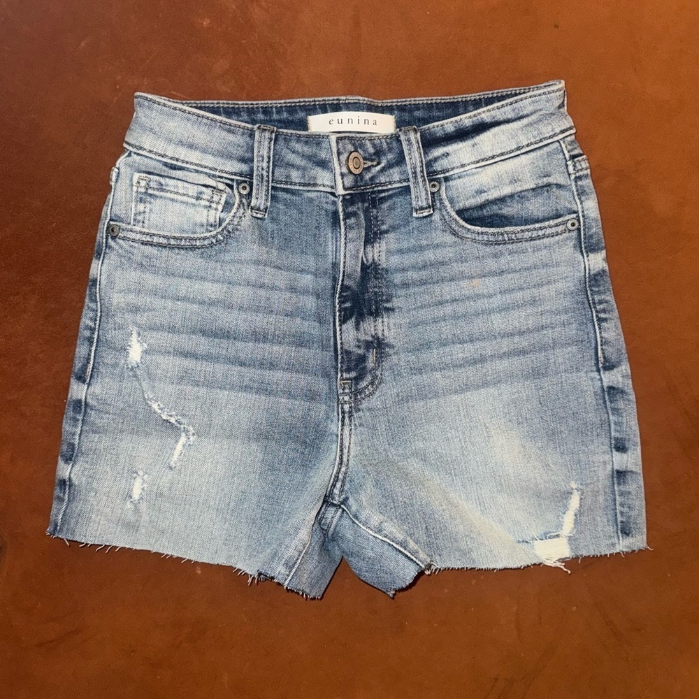 EUNINA Womens Snatched Denim Shorts | High Rise | Light Wash | Size 3 // 25 NWOT